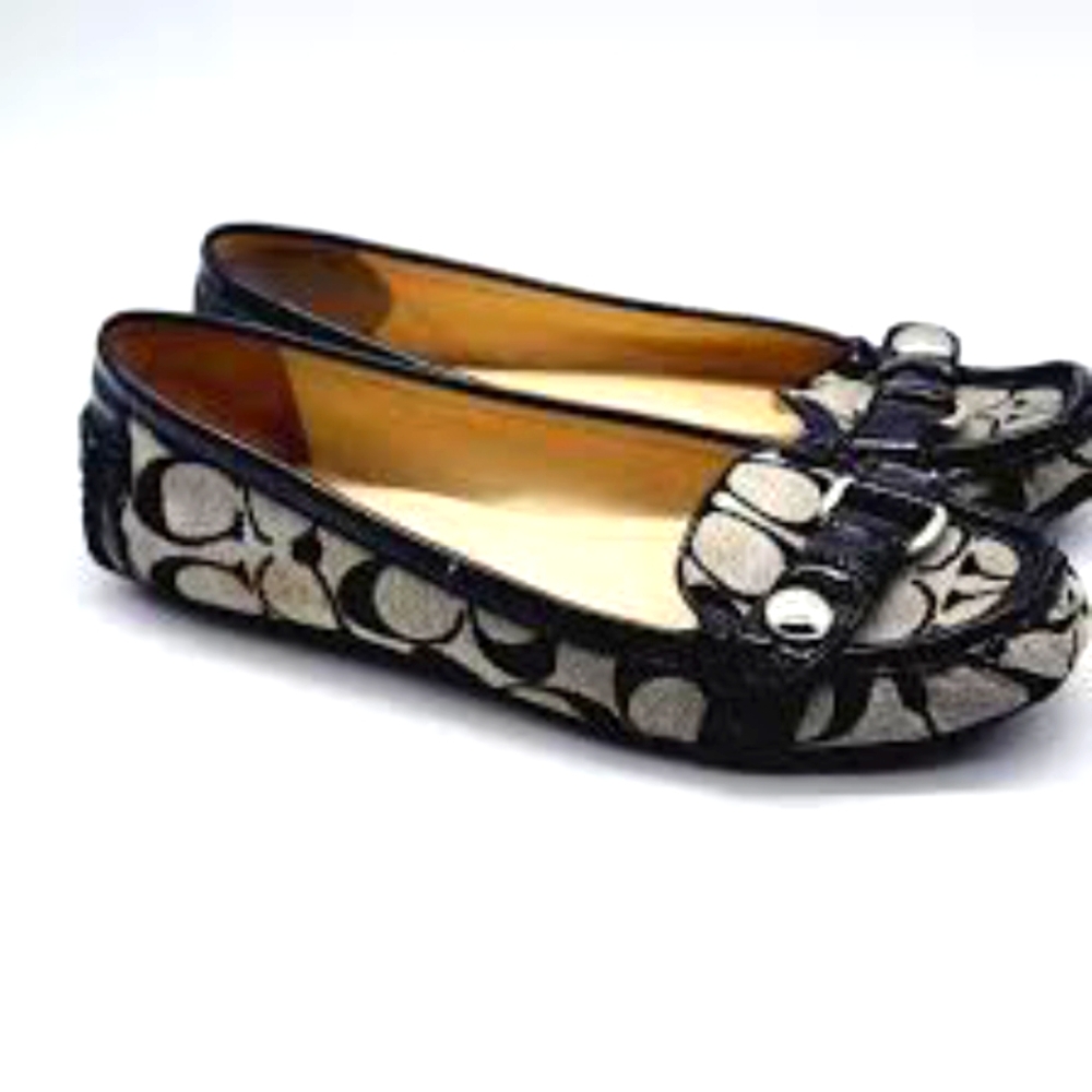 Coach Women's Black and Cream Loafers
